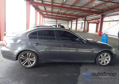 2008 BMW 335Xi z USA, uszkodzony, nr VIN WBAVD53508A283212